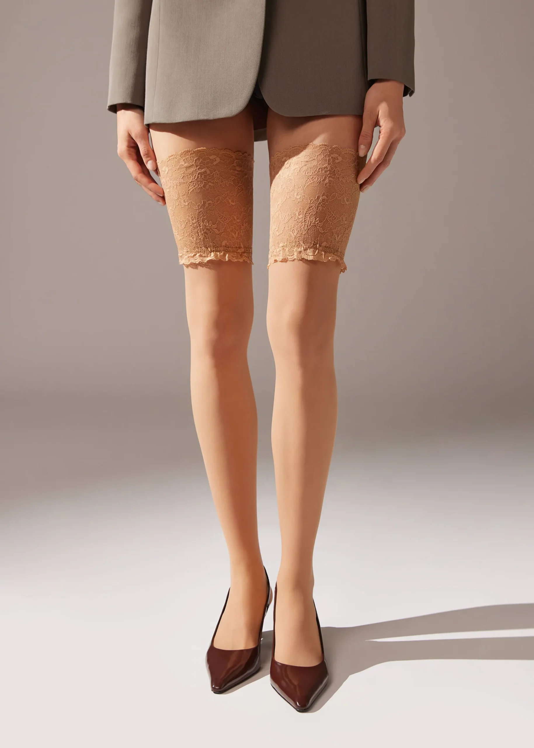 Stockings^Calzedonia 20 Denier Opaque Hold-Ups 3281 - Nude 3 - Seta