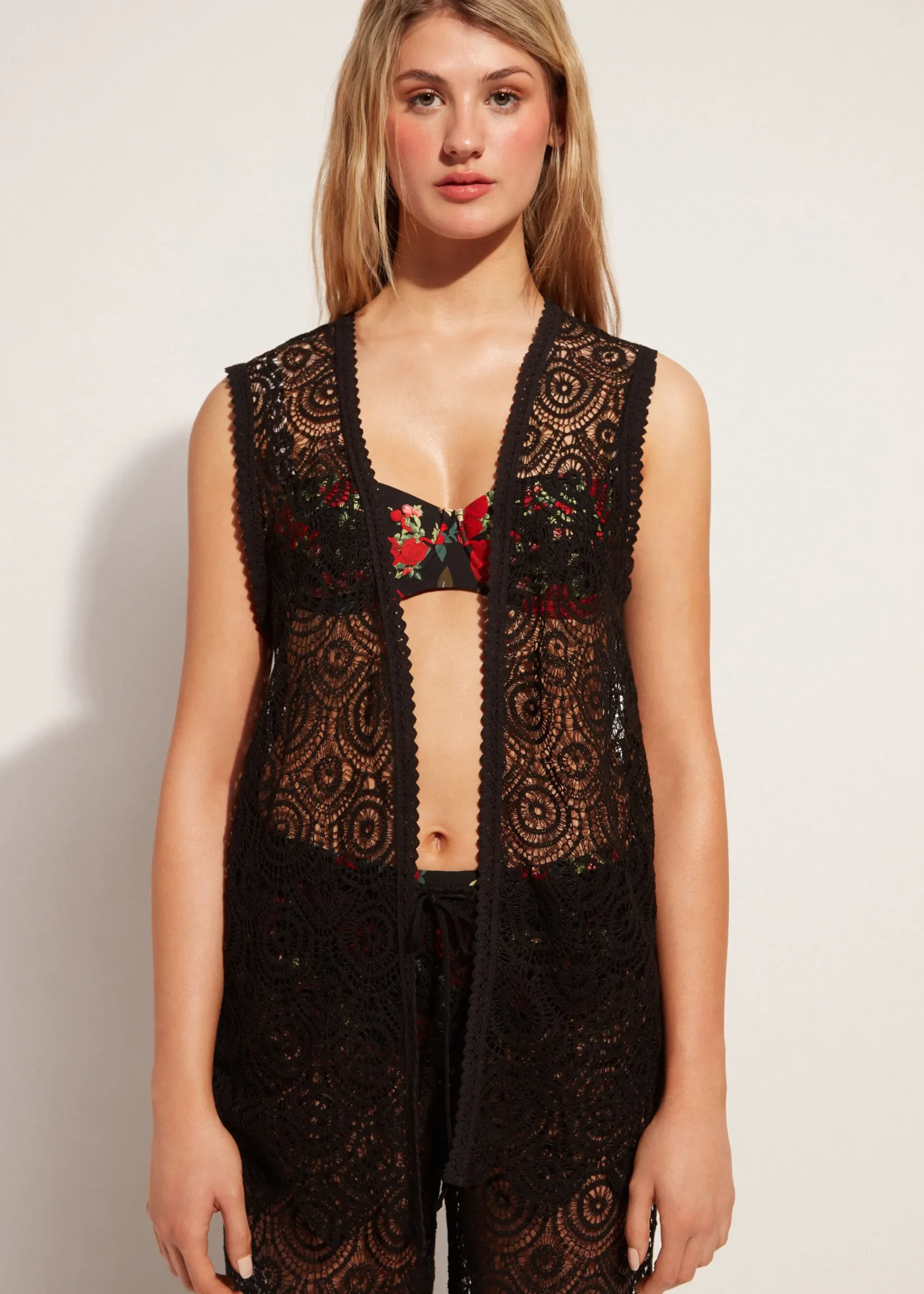 Beachwear^Calzedonia Crochet Gilet 06 - Black