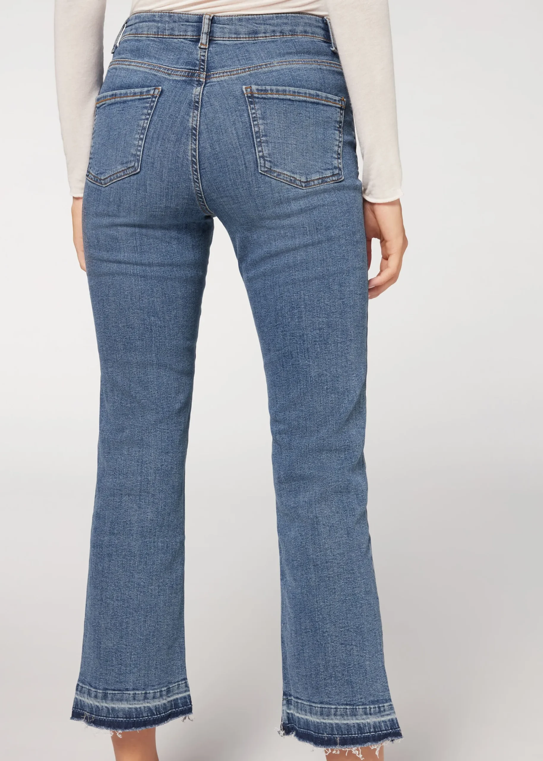 Jeans^Calzedonia Cropped Flare Jeans 4792 - Light Denim Blue